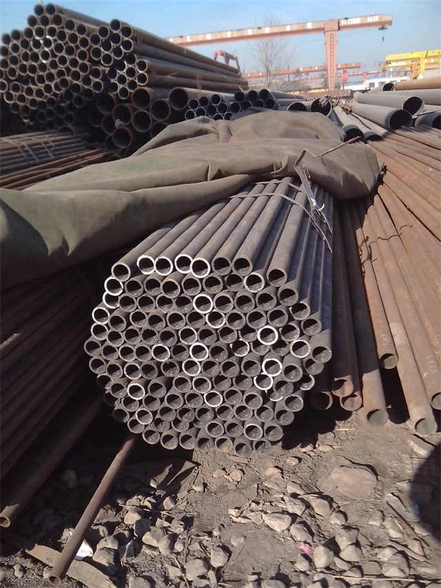 鹤岗小口径无缝钢管