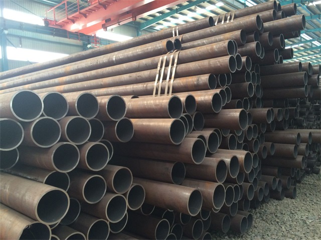 鹤岗化肥设备用高压无缝钢管