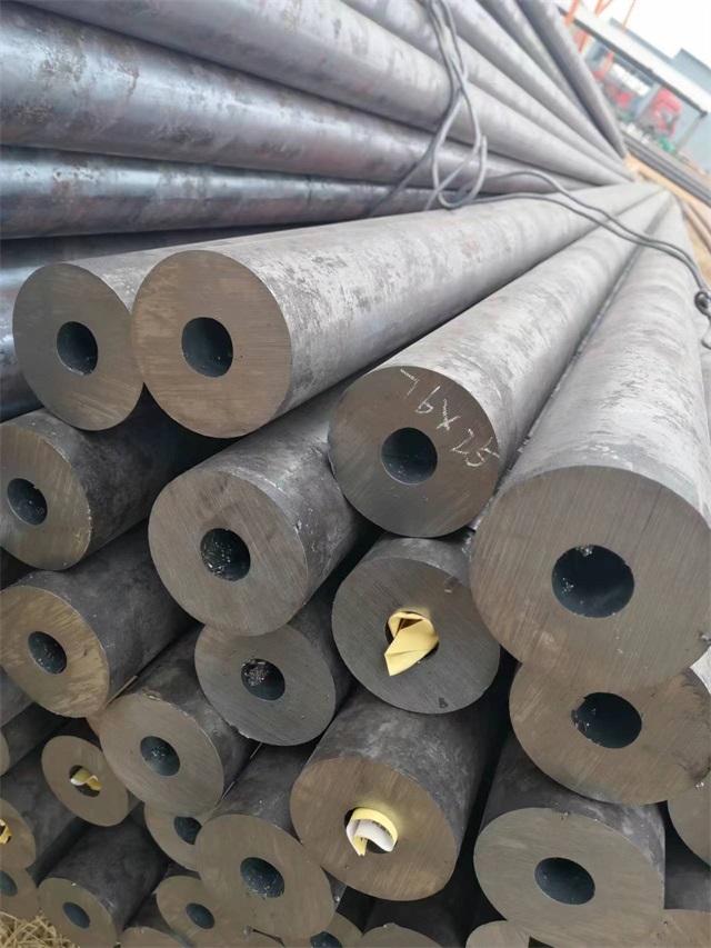 鹤岗Q345E无缝钢管