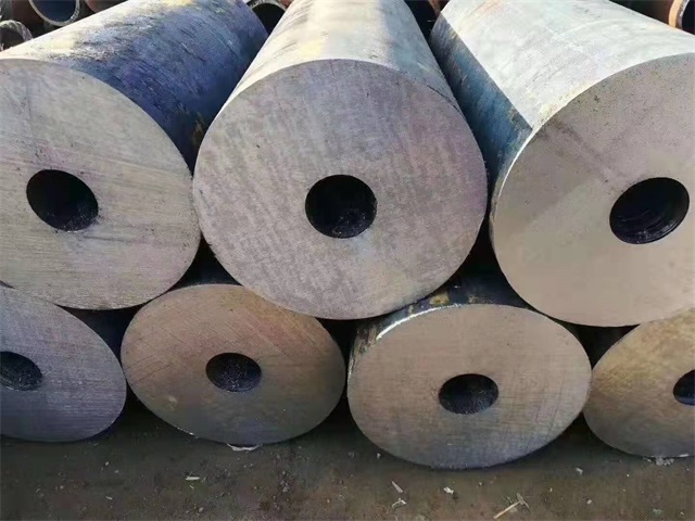 鹤岗35crmo厚壁无缝钢管