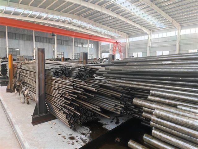 鹤岗12crmov精密无缝钢管