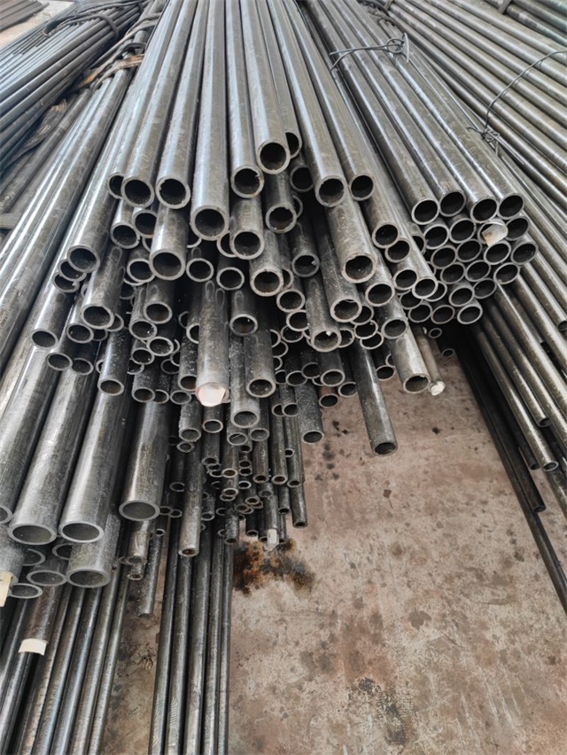 鹤岗精密光亮无缝钢管厂