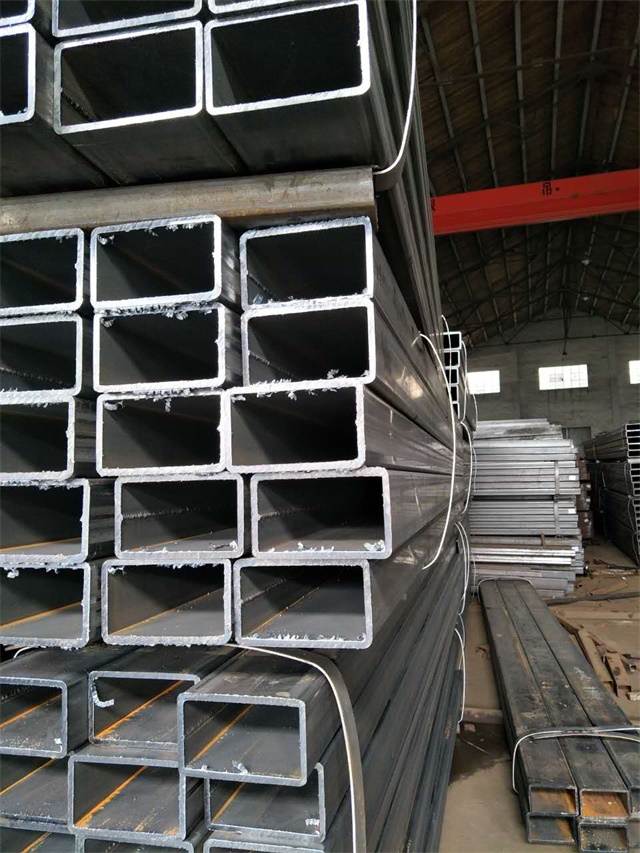 鹤岗镀锌无缝钢管厂家